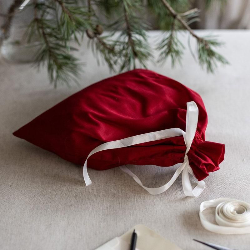 Others - Gavepose rød